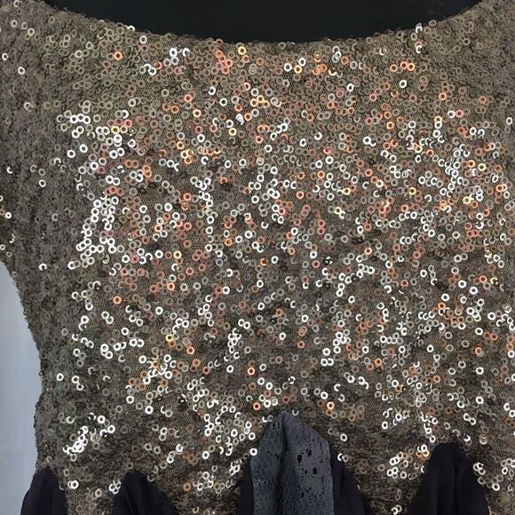 BKE Gold Sequin Chiffon Sleeveless Blouse Size Small - Picture 5 of 8